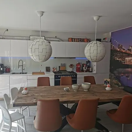 아파트 Rustige Ruime Duplex *